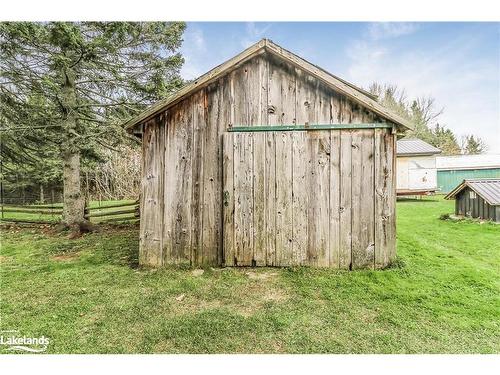 449 Mertz Corner Rd, Tiny, ON - Outdoor