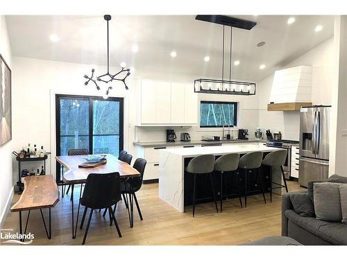 31 Slalom Gate Road, Collingwood, ON - Indoor Photo Showing Dining Room