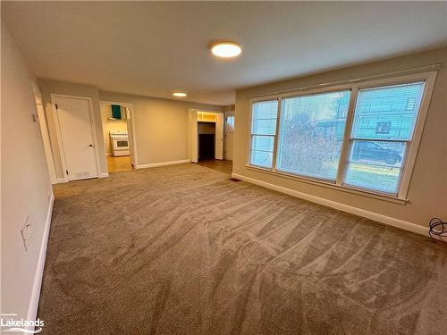 260 Isaac Street, Gravenhurst, ON - Indoor Photo Showing Other Room