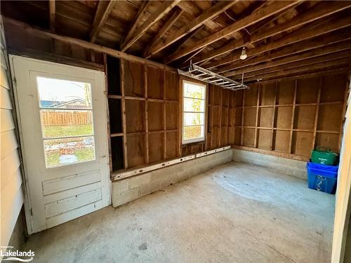 260 Isaac Street, Gravenhurst, ON - Indoor Photo Showing Other Room