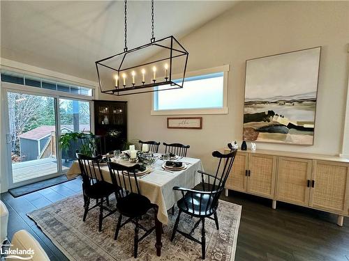 10 Woodstream Drive, Huntsville, ON - Indoor Photo Showing Dining Room