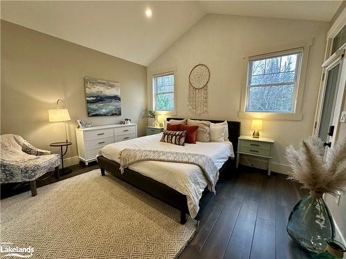 10 Woodstream Drive, Huntsville, ON - Indoor Photo Showing Bedroom