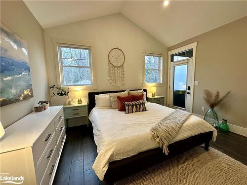 10 Woodstream Drive, Huntsville, ON - Indoor Photo Showing Bedroom