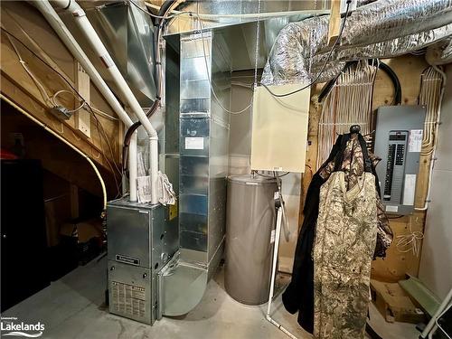 10 Woodstream Drive, Huntsville, ON - Indoor Photo Showing Basement