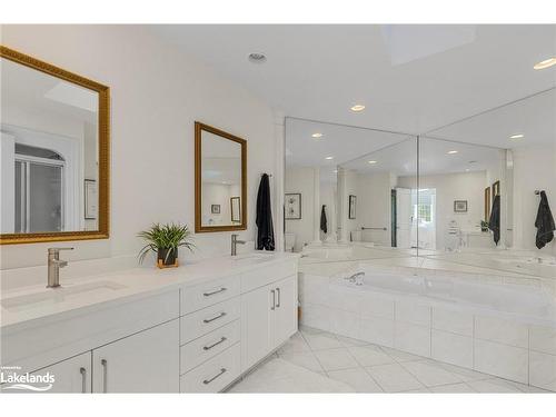 36 Nettleton Court, Collingwood, ON - Indoor Photo Showing Bathroom