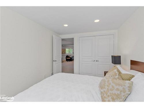 36 Nettleton Court, Collingwood, ON - Indoor Photo Showing Bedroom