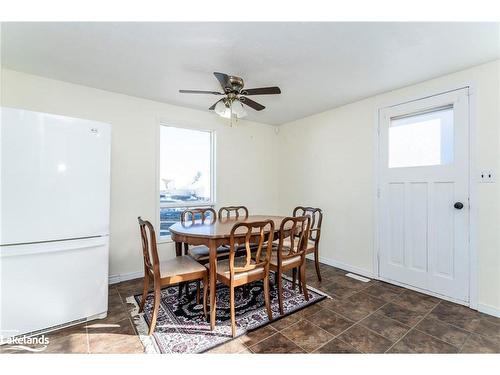 555 Champlain Road, Tiny, ON - Indoor Photo Showing Dining Room