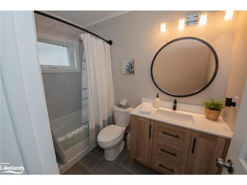 104 Kellies Way, The Blue Mountains, ON - Indoor Photo Showing Bathroom