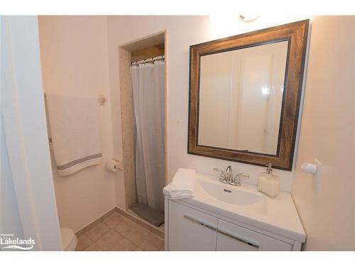 104 Kellies Way, The Blue Mountains, ON - Indoor Photo Showing Bathroom