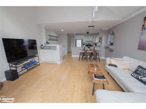 104 Kellies Way, The Blue Mountains, ON - Indoor Photo Showing Living Room