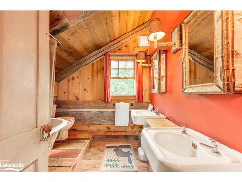 123 Happy Valley Road, The Blue Mountains, ON - Indoor Photo Showing Bathroom