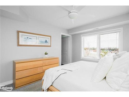 201-10 Brandy Lane Drive, Collingwood, ON - Indoor Photo Showing Bedroom