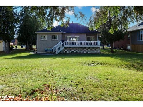 26 Fairway Crescent, Wasaga Beach, ON - Outdoor With Deck Patio Veranda