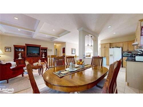 26 Fairway Crescent, Wasaga Beach, ON - Indoor Photo Showing Dining Room