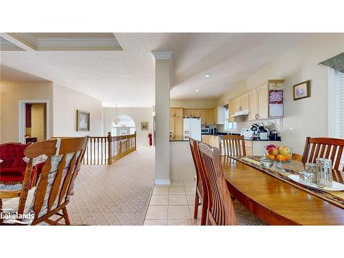 26 Fairway Crescent, Wasaga Beach, ON - Indoor Photo Showing Dining Room