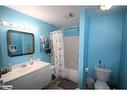 233 Oxford Street, Orillia, ON  - Indoor Photo Showing Bathroom 