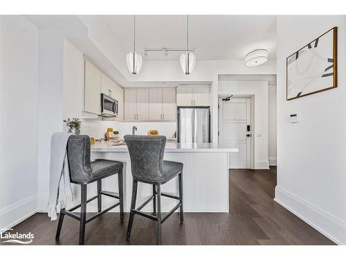 509-1 Hume Street, Collingwood, ON - Indoor Photo Showing Kitchen