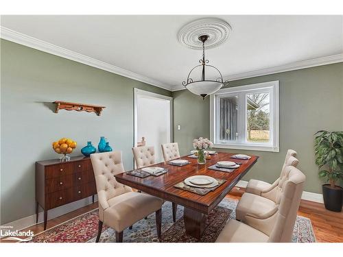 4228 Hogback Road, Glencairn, ON - Indoor Photo Showing Dining Room