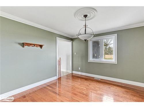 4228 Hogback Road, Glencairn, ON - Indoor Photo Showing Other Room