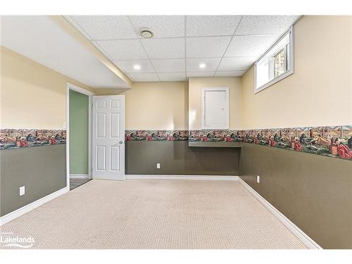 4228 Hogback Road, Glencairn, ON - Indoor Photo Showing Other Room