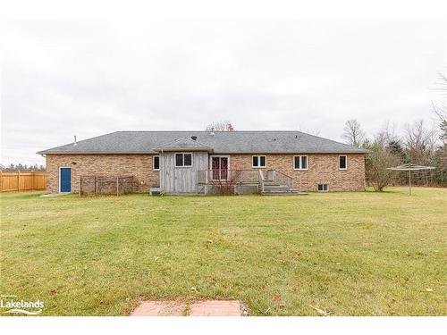 4228 Hogback Road, Glencairn, ON - Outdoor