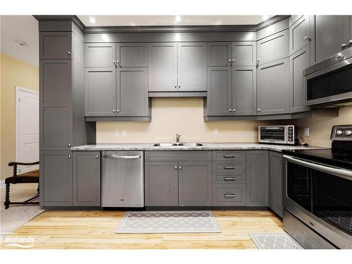 302-20 C Silver Birch Court, Parry Sound, ON - Indoor Photo Showing Kitchen With Double Sink