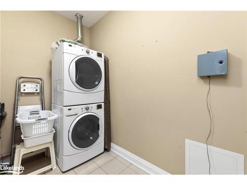 302-20 C Silver Birch Court, Parry Sound, ON - Indoor Photo Showing Laundry Room