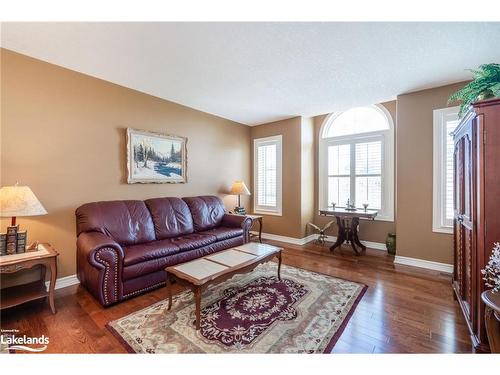 16 St Amant Road, Penetanguishene, ON - Indoor Photo Showing Living Room