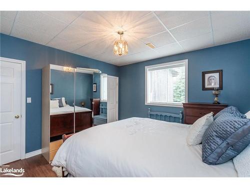 16 St Amant Road, Penetanguishene, ON - Indoor Photo Showing Bedroom