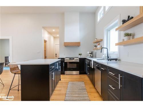 3 Edgar Street, Sundridge, ON - Indoor Photo Showing Kitchen With Upgraded Kitchen