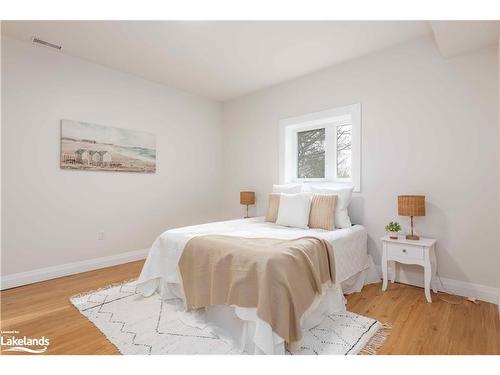 3 Edgar Street, Sundridge, ON - Indoor Photo Showing Bedroom