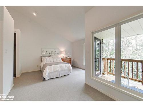 21 Barker Boulevard, Collingwood, ON - Indoor Photo Showing Bedroom