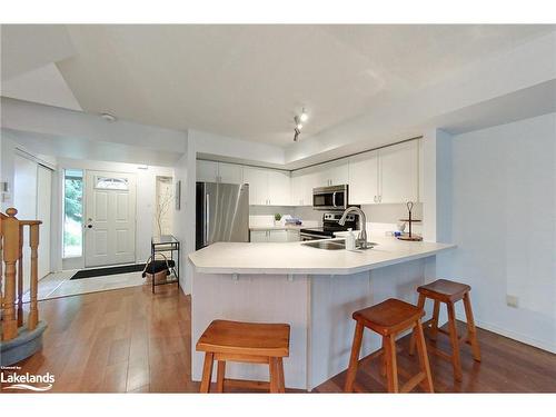 21 Barker Boulevard, Collingwood, ON - Indoor Photo Showing Kitchen With Double Sink