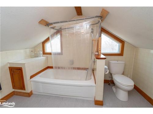 67 Maple Street, Victoria Harbour, ON - Indoor Photo Showing Bathroom