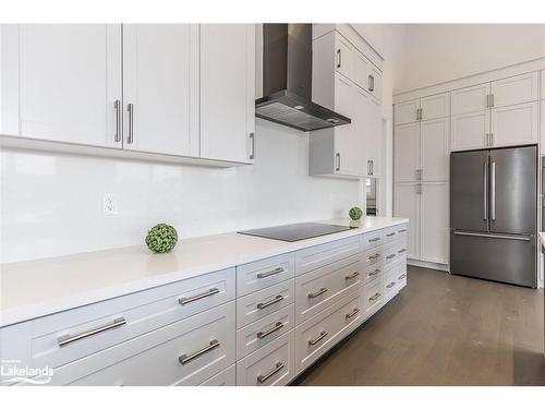 183 West Ridge Drive, Thornbury, ON - Indoor Photo Showing Kitchen With Upgraded Kitchen