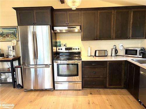 116 Castleview Road, The Blue Mountains, ON - Indoor Photo Showing Kitchen