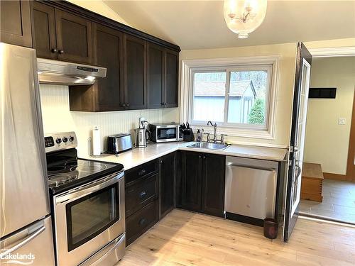 116 Castleview Road, The Blue Mountains, ON - Indoor Photo Showing Kitchen