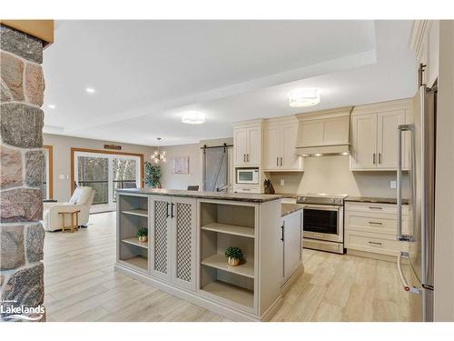 2983 Whelan Way, Washago, ON - Indoor Photo Showing Kitchen