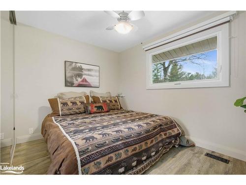 2983 Whelan Way, Washago, ON - Indoor Photo Showing Bedroom