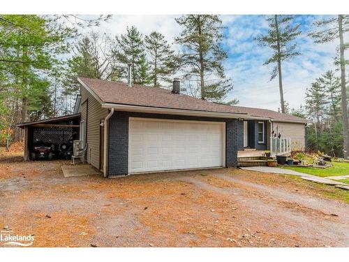 1012 Parasol Drive, Algonquin Highlands, ON - Outdoor