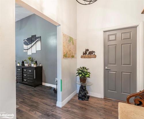 1012 Parasol Drive, Algonquin Highlands, ON - Indoor Photo Showing Other Room