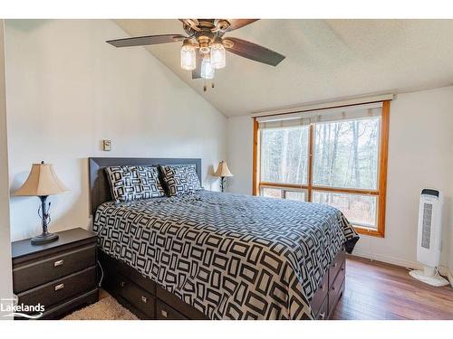 1012 Parasol Drive, Algonquin Highlands, ON - Indoor Photo Showing Bedroom