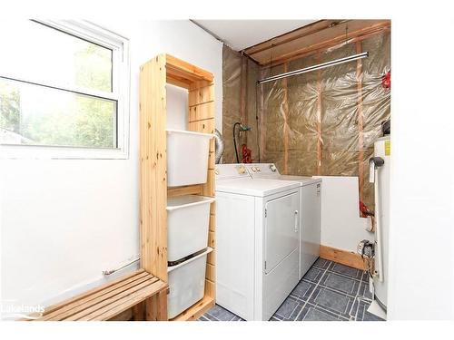 322 Armstrong Street, Tay, ON - Indoor Photo Showing Laundry Room