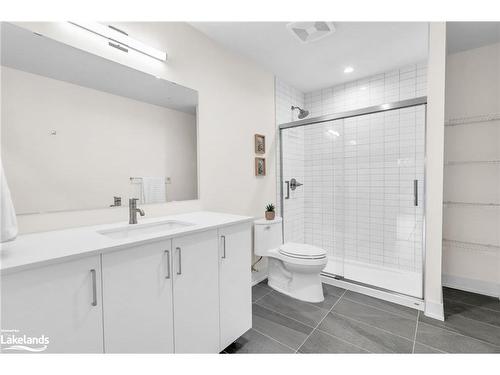 309-121 Mary Street, Clearview, ON - Indoor Photo Showing Bathroom