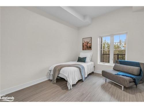 309-121 Mary Street, Clearview, ON - Indoor Photo Showing Bedroom