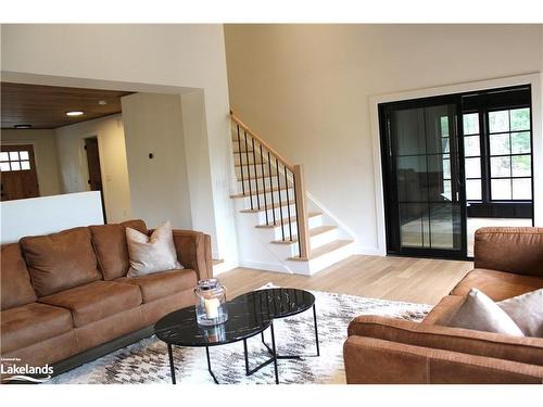 204 Wurm Road, Magnetawan, ON - Indoor Photo Showing Living Room