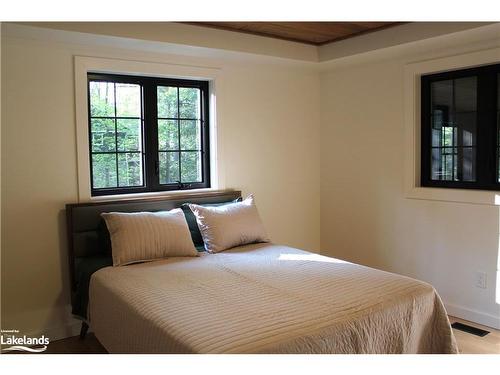 204 Wurm Road, Magnetawan, ON - Indoor Photo Showing Bedroom