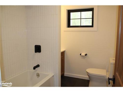 204 Wurm Road, Magnetawan, ON - Indoor Photo Showing Bathroom