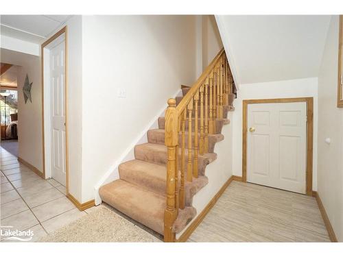 20 Liza Crescent, Bracebridge, ON - Indoor Photo Showing Other Room