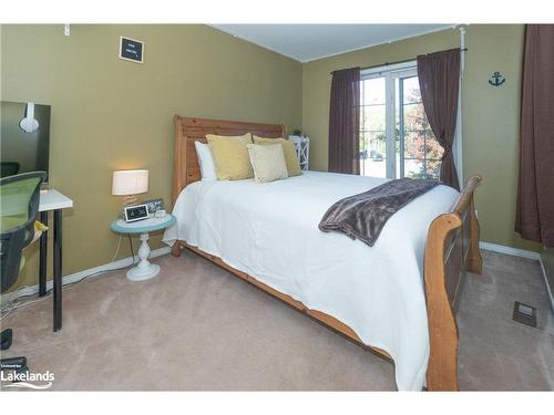 20 Liza Crescent, Bracebridge, ON - Indoor Photo Showing Bedroom